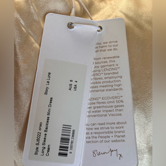 La Lune long sleeve backless mini dress - cream - Picture 3 of 3